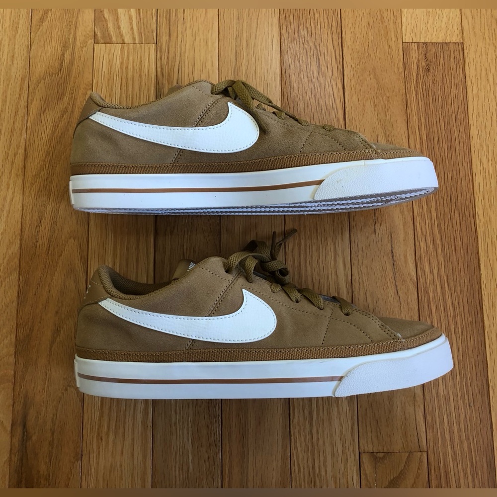 Nike Court Legacy Suede Size 9
